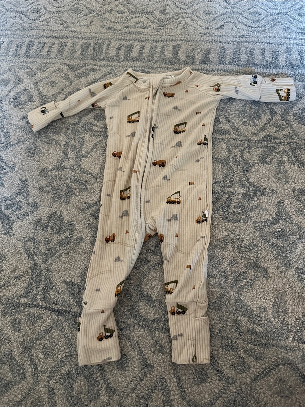 Brave Little ones bamboo footie trucks size newborn